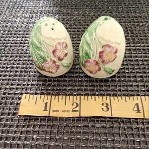 Carleton Ware Floral Leaf Salt and Pepper Shakers